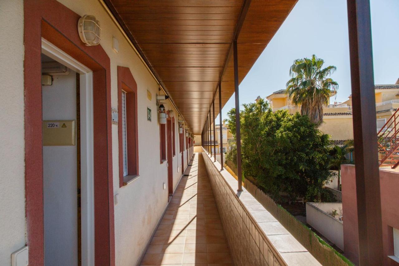 Laguna Salada Hotel Apartamento Torrevieja Exterior photo